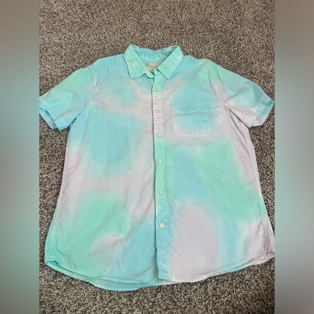 American Eagle Short Sleeve Button Up